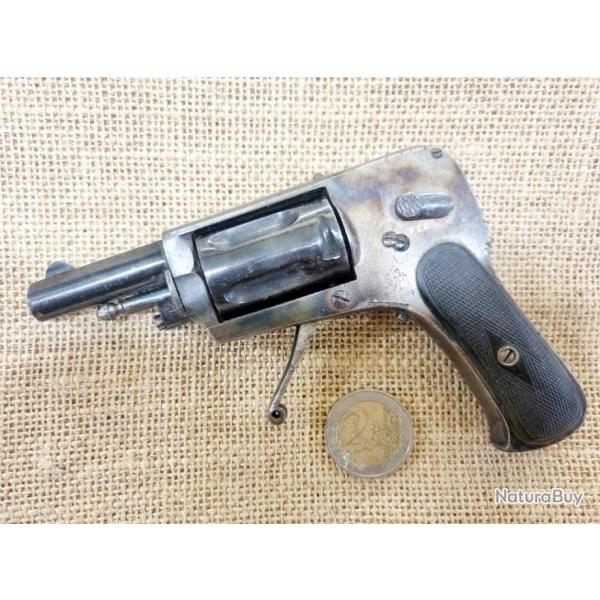 revolvers type bulldog bossu  calibre 6mm velodog trs bel etat fonctionnel cat D