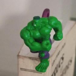 Hulk 3 D   marque pages    objet sous licence " DEMONS ET MERVEILLES "