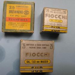 Un lot de trois boites de Cartouche vide browning et Fiocchi 7.63 Mauser 9mm Browning et 6 Vélo dog