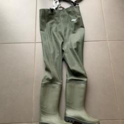 Waders taille 32 neufs Jamais servis
