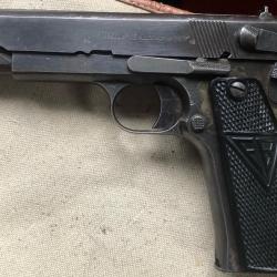 Pistolet Polonais Radom VIS 35 fabrication sous contrôle allemand.
