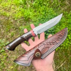 Couteau artisanal lame acier damas manche bois d'ébène custom avec etui
