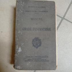 Manuel du gradé d'inganterie daté 1937 original