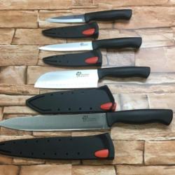 4 couteaux de cuisine avec étuis aiguiseurs