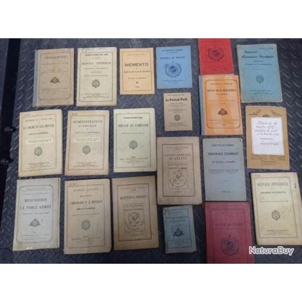 Lot de20 livrets et livres d'instruction gendarmerie WW1 WW2, trs bel ensemble peu courant