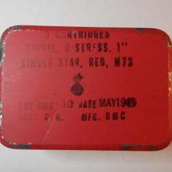Tr&egrave;s rare - Boite vide de 3 fus&eacute;es de d&eacute;tresse 'Single Star / Red M73' de 1945 - US WW2