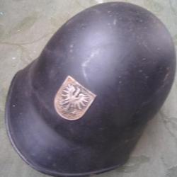 casque militaire suisse insigne aigle