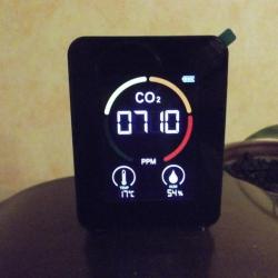 BRADE A SAISIR - Détecteur de CO2 d'intérieur avec alarme, température et taux d'humidité