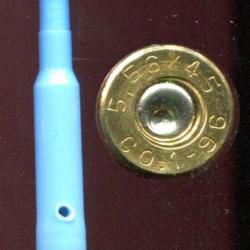 5.56 x 45 - .223 REM - tir réduit - balle et corps en plastique bleu - marquage : 5.56 x 45  CO 1-96