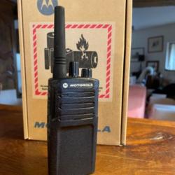Talkie-walkie MOTOROLA XT420 - 10km de portée NEUF