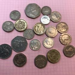 ANGLETERRE - Lot de 20 pièces de différentes valeurs et années