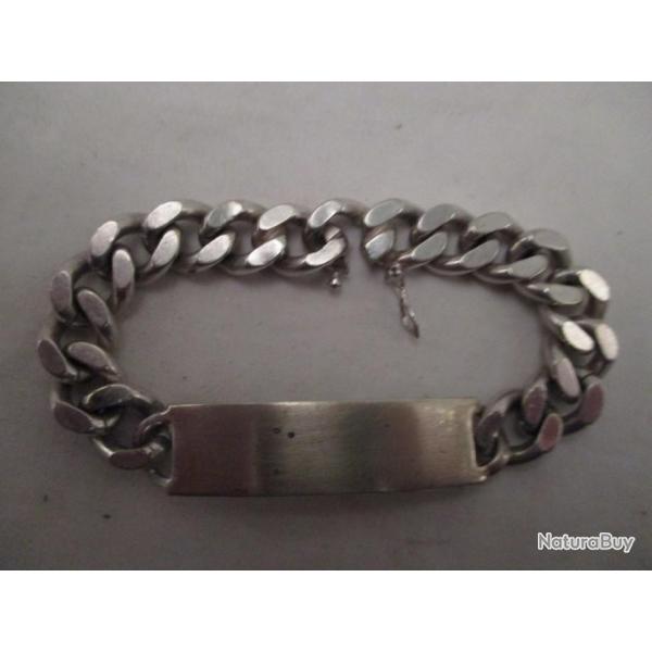 bracelet en argent massif -poids   29 gr - 18 cm