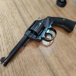 Colt New police positive proche du neuf