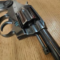 Colt New police positive proche du neuf