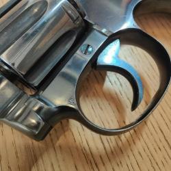 Colt New police positive proche du neuf