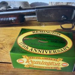 Vend Boîte 22 LR  Remington commémorativesL arme n est pas à vendre