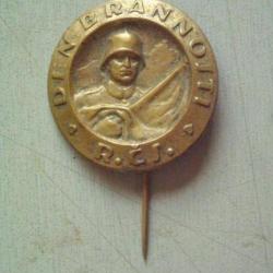 Tchécoslovaquie ancien insigne historique original "De? Brannosti R.?.S"
