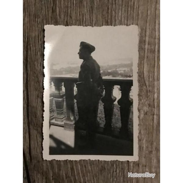 WWII photographie soldat Allemand sur la Tour Eiffel