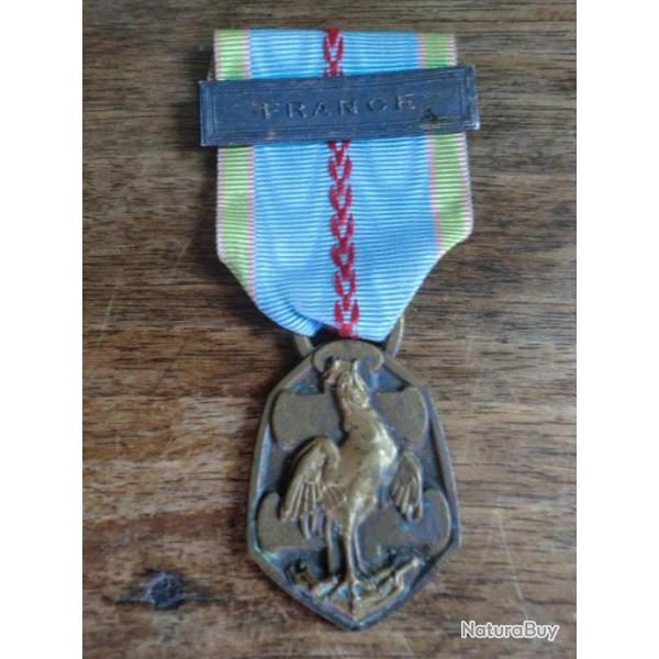 medaille guerre  39 / 45