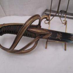 sabre d'officier de cavalerie , de la garde nationale vers 1821 marquages visible sur la lame