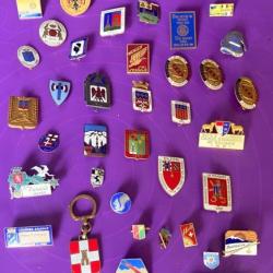 Lot d'insignes venant de Nancy, de 1938 à 1965, à bas prix car certaines Rares et de Valeur !