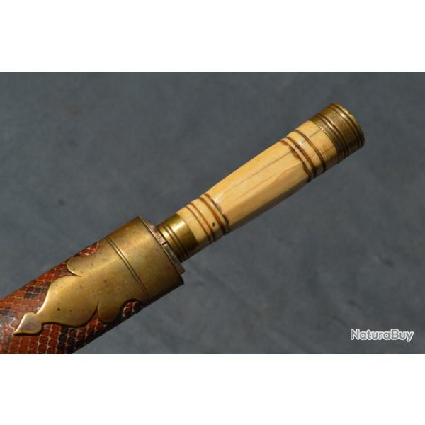 FORT COUTEAU DAGUE DES BALKANS PEAU DE SERPENT XIX Collection Trs bon  XIX eme