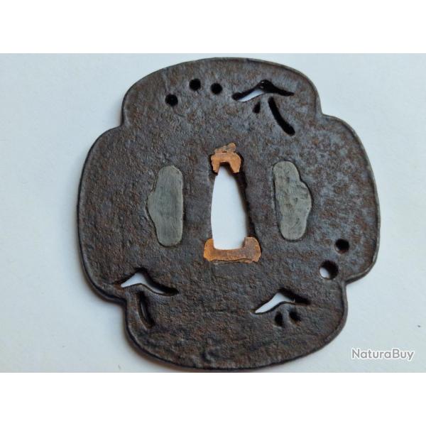 TSUBA DE KATANA SABRE JAPONAIS EN FER CHAMPIGNON JAPON PERIODE EDO Collection Japon XVII