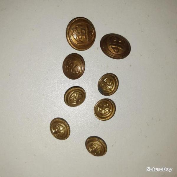 Lot boutons militaires
