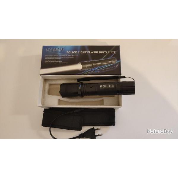 Electro Shocker Autodfense Choc Police lectrique LED Lampe De Poche RD 2013