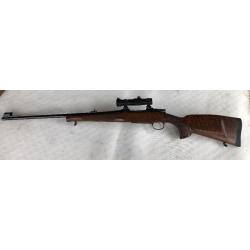 CZ 550 calibre 30-06, stetcher, bois verni, très peu tiré , très bon état extérieur et intérieur