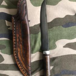 Couteau artisanal forgé type coureur des bois trade knife