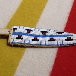 Étui a couteau perlé indien des plaines amérindien indianiste avec joli couteau Bowie
