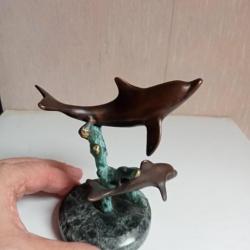 dauphin en bronze hauteur 12,5 cm sur socle en marbre