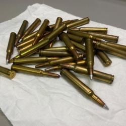 Lot de 32 munitions Cal. 300 Win Mag à 1 sans prix de réserve !