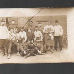 groupe de soldats non identifiés 105e 8 aout 1914 vive la france, en treillis bourgeron