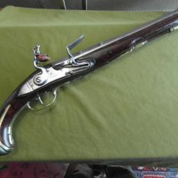 Superbe rare pistolet modèle 1733 1er type de P.Girard à ST-Etienne