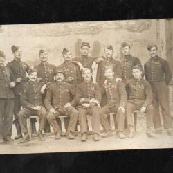 groupe de soldats 35e régiment d'infanterie belfort ,  genre carte photos jours au jus ?