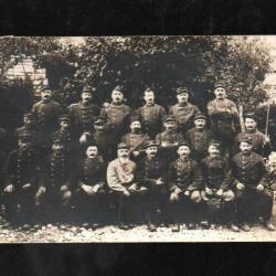 groupe de soldats du 141e territorial   genre carte photo