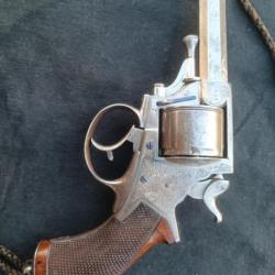 Exceptionnel revolver Tranter Wilkinson gravé calibre 450