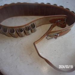 CARTOUCHIERE ceinture cuir calibre 12 20 cartouches