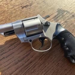 Revolver d'alarme Smith&Wesson 9mm PAK Combat *1 sans prix de reserve*