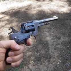 Revolver  nagant 7.5 mn