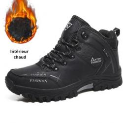 Chaussures de randonnée noires imperméables et chaudes