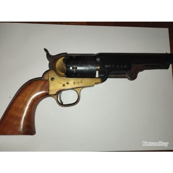 Revolver Colt Navy 1851 calibre 36  poudre noire