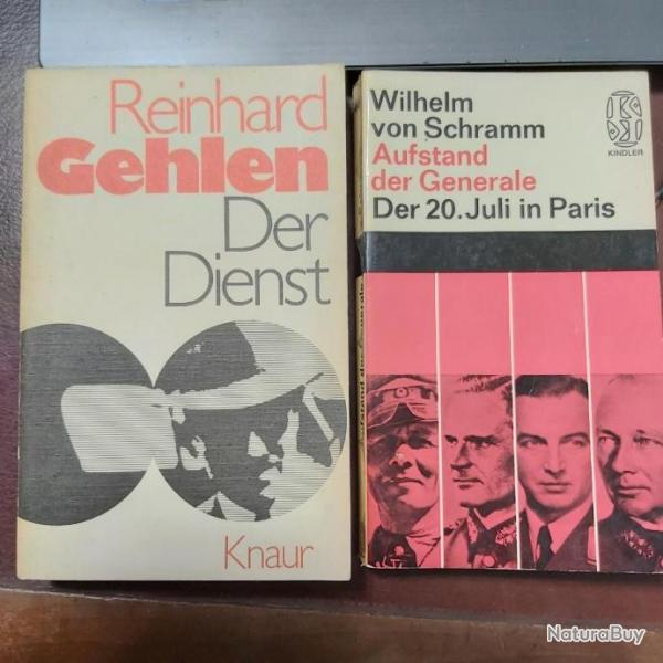 2 livres en  Allemand priode WW2 PARIS