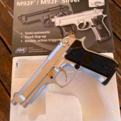 Pistolet à gaz airsoft M92F ASG silver -6mm-