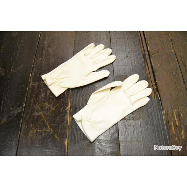 Paire de gants taille 8 blanc , Parade , arme Franaise , Lgion police (A)