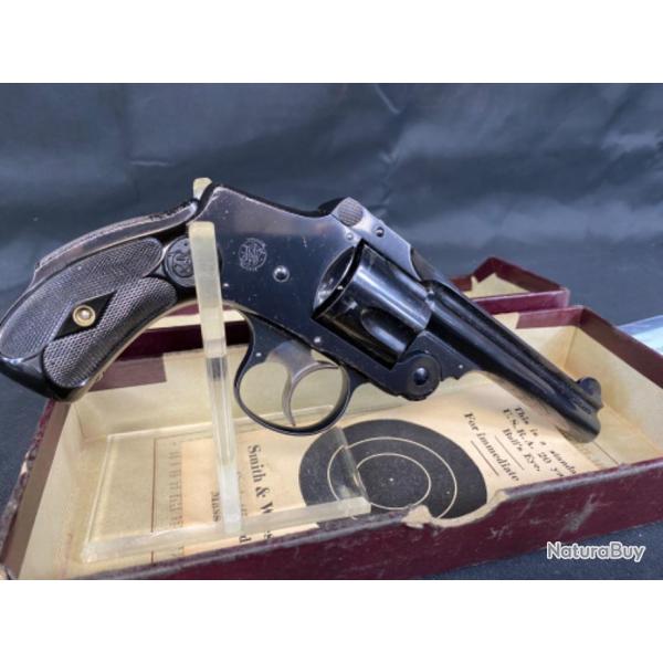 smith and wesson 5 eme model hamerless 38