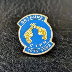 F pins insigne CTPN Bethune club de tir la police nationale FFTIR revolver badge taille : 20 * 15 mm