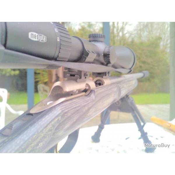 Carabine calibre 17 HMR tat neuf, marque browning, plus lunette Mecostar R2 2,5-1556 RD.